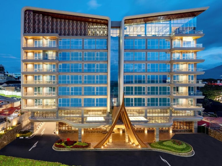 Hotel Santika Bukittinggi – Tăng tốc chuyển đổi số hệ thống lưu trú với giải pháp EnGenius Cloud (1)